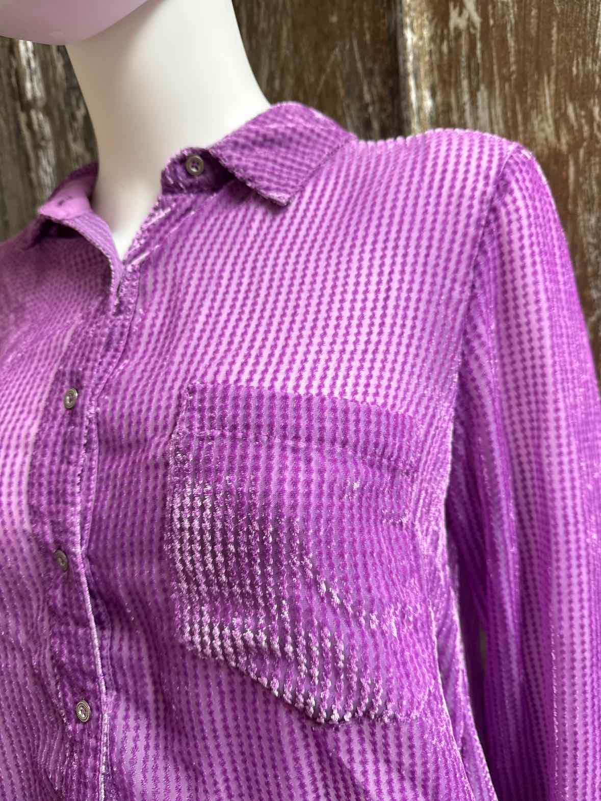 Akemi + Kin (Anthropologie) Size Large Purple tops