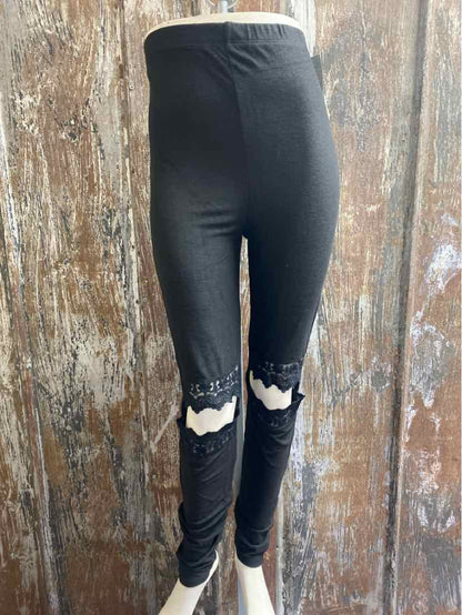 Hayden Size Large (12/14) Black Leggings