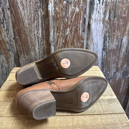 Frye 7 Brown Shoe Booties