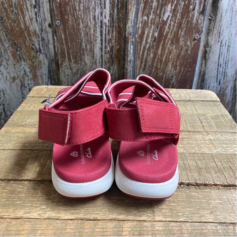 Clark's 7.5 Red Shoes
