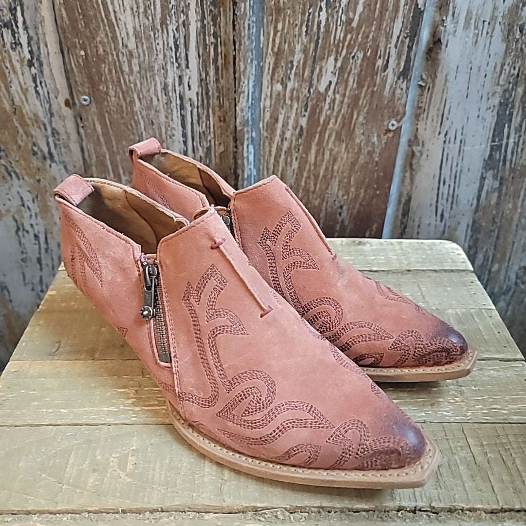 Frye 8 Primrose Boots