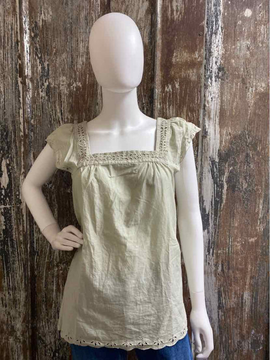 Loft Size 10 (Medium) Green tops