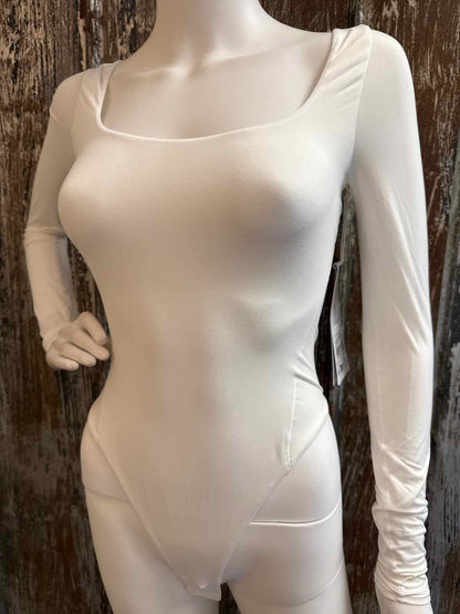 lululemon Size small White Bodysuit