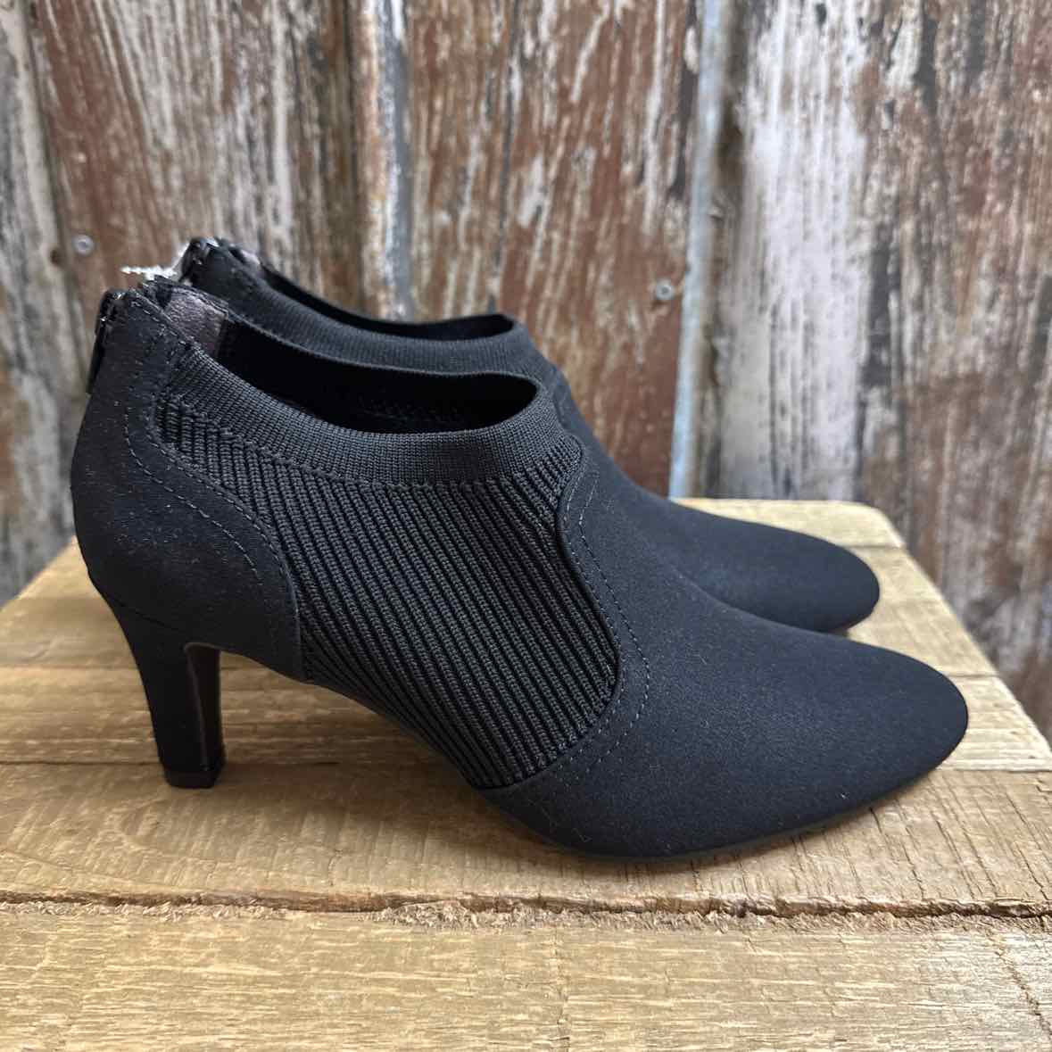 Life Stride 8 Black Shoe Booties