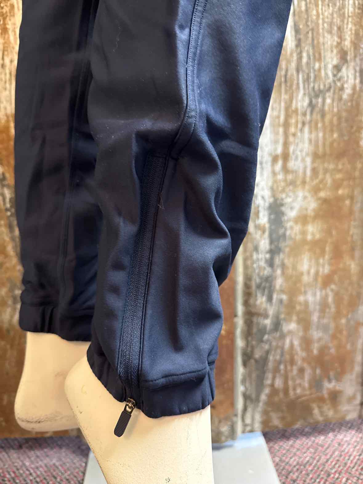 lululemon Size 6 (Small) Navy Activewear