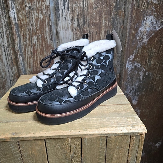 Coach 6 Black Boots