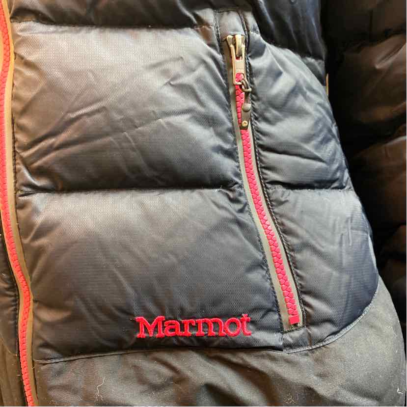 Marmot Size Medium Navy Ski Jacket