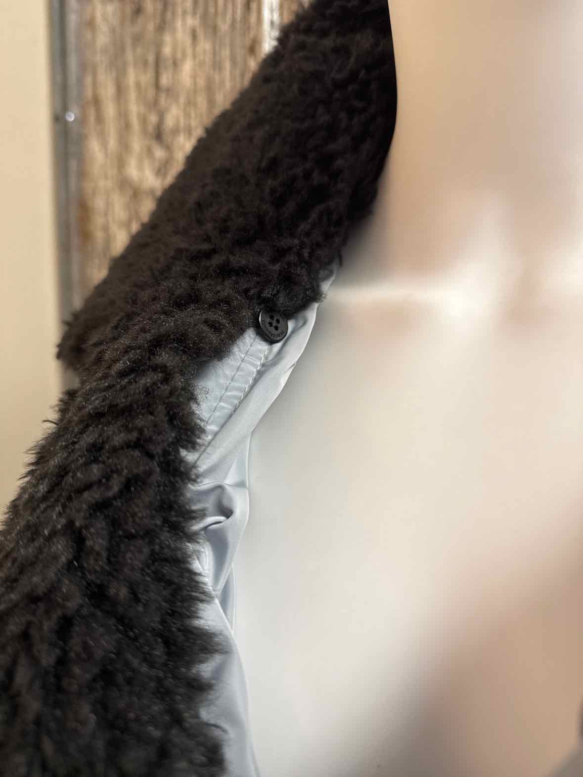 Calvin Klein Size small Gray & Black Vest