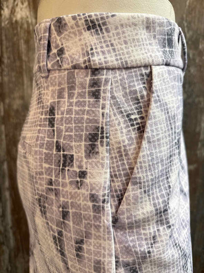 White House Black Market Size 6 Purple Shorts