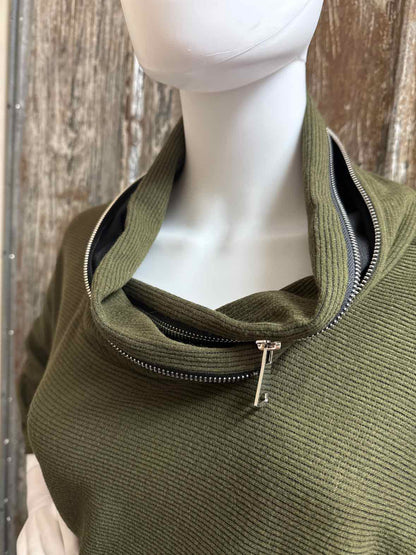 Joseph Ribkoff Size 10 (Medium) Green tops