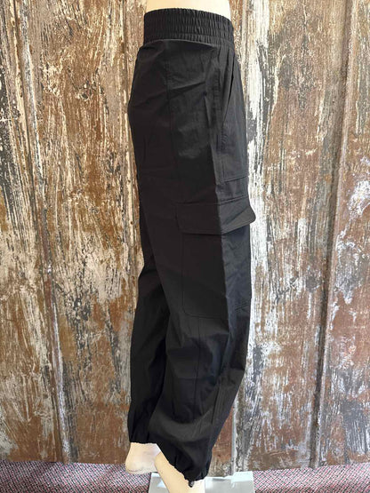 avalanche Size Small (4/6) Black Activewear