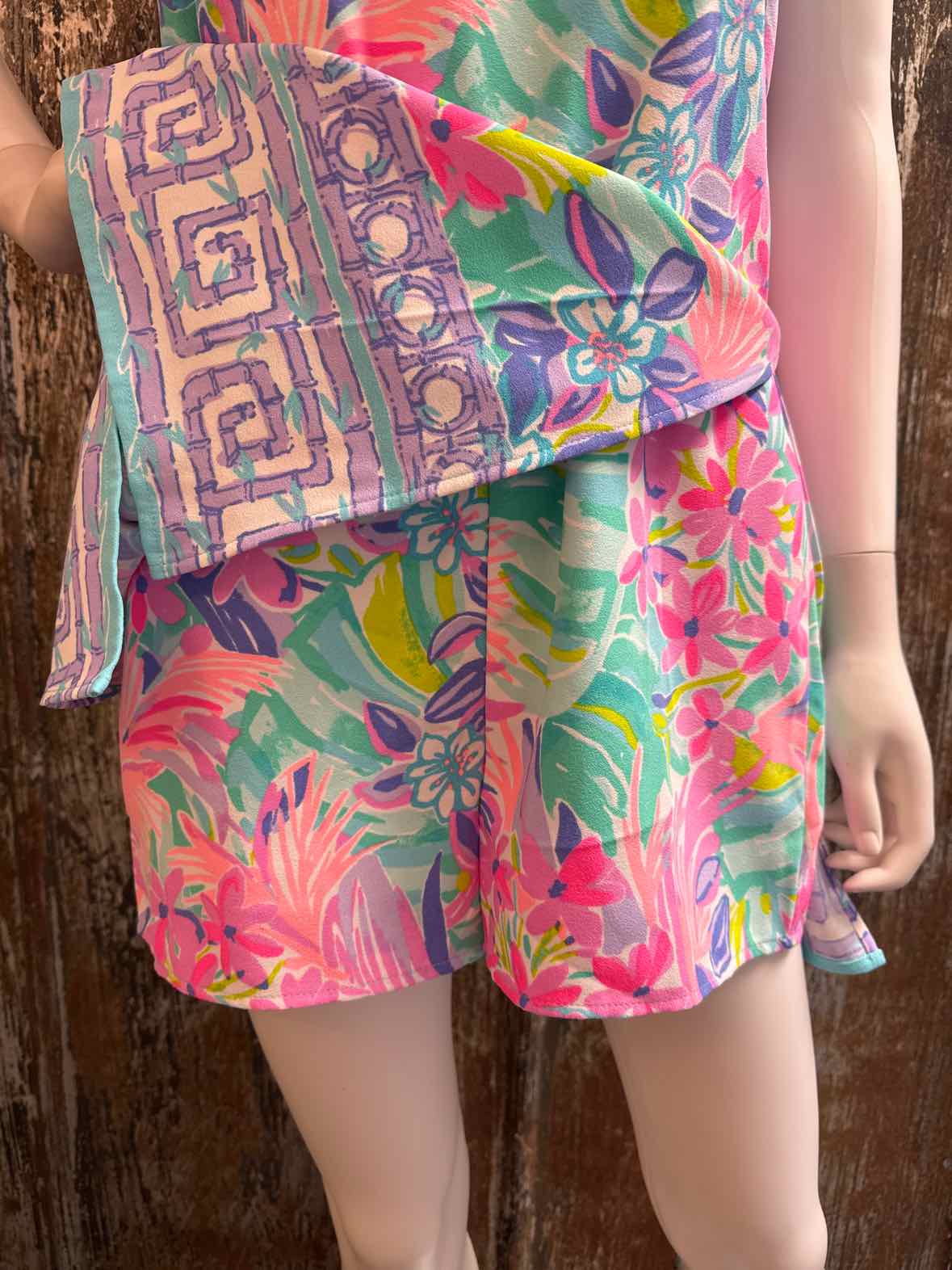 Lilly Pulitzer Size 2 (Extra Small) pink floral Romper