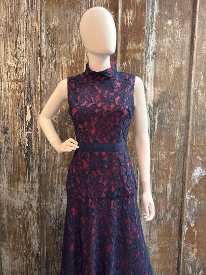 Kay Unger Size 6 (Small) Navy Lace Dress