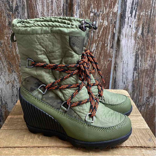 Sorel 8 Green Boots