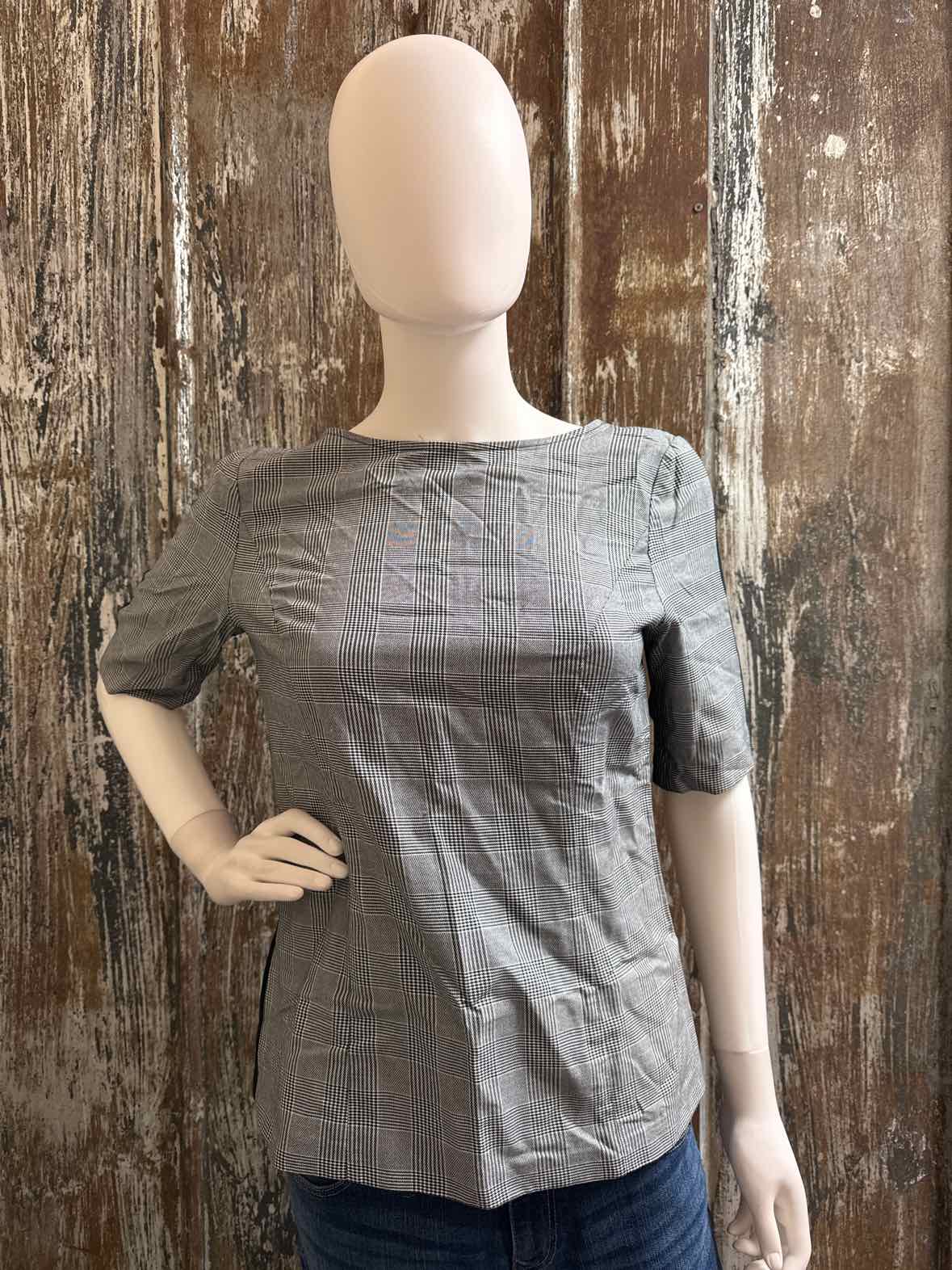 Brooks Brothers Size 6 (Small) Black Print tops