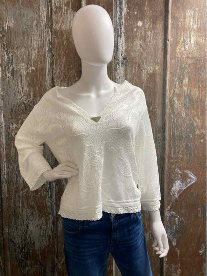 White House Black Market Size small White tops