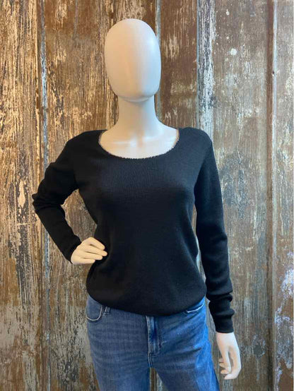 Burberry Size Medium Black Sweater