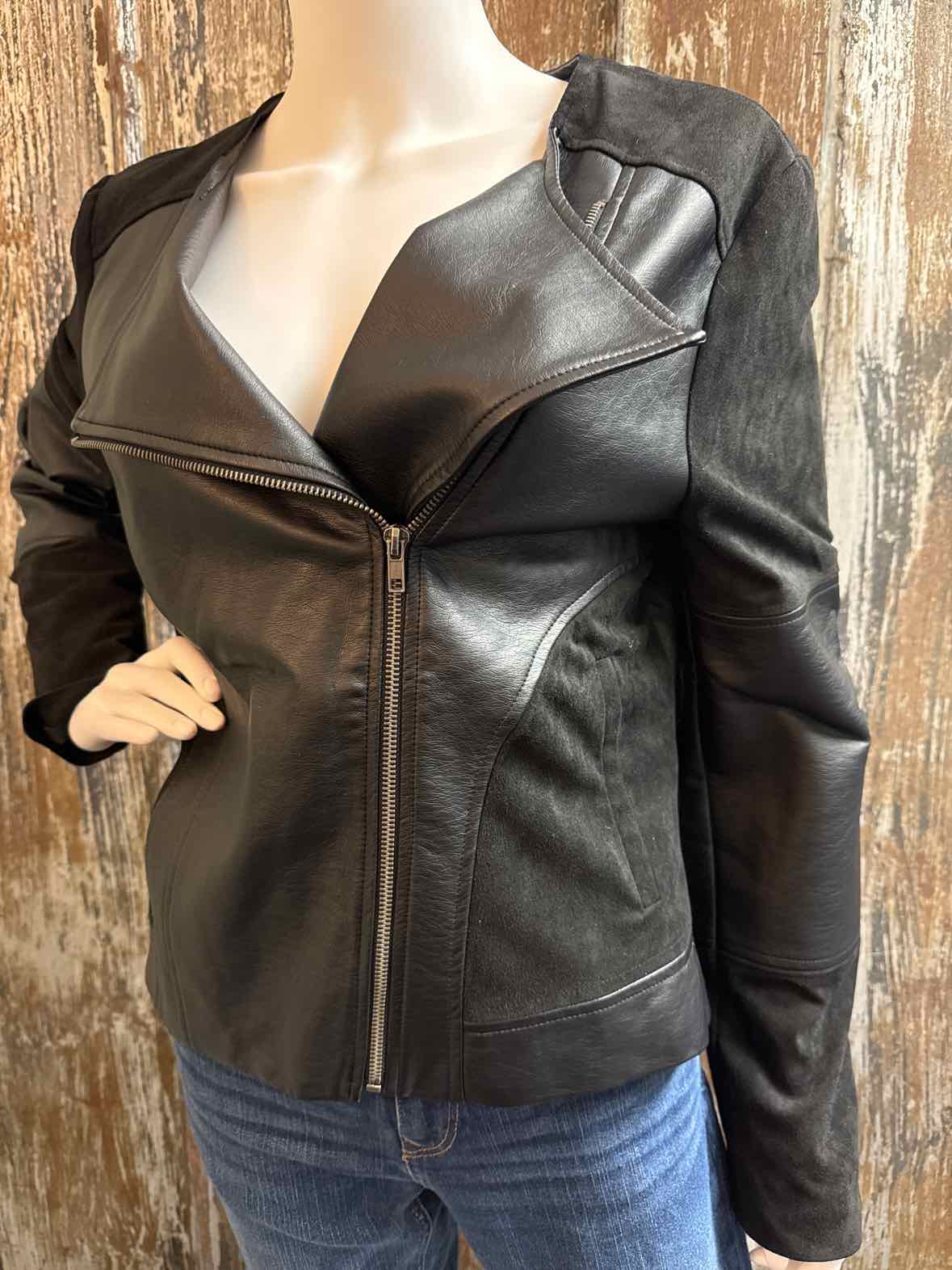 Cupcakes and Cashmere Size Large Black Jacket