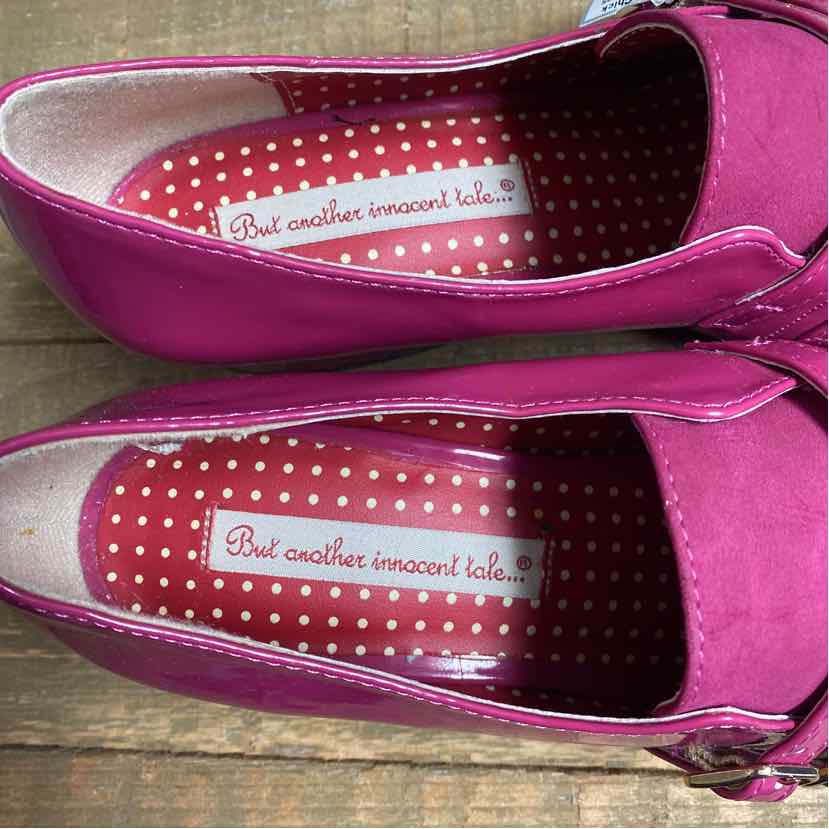 But Another Innocent Tale 6.5 Pink Shoes