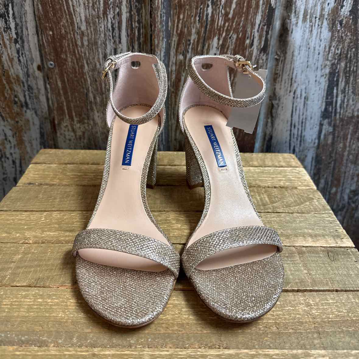 Stuart Weitzman 8 Gold Shoes