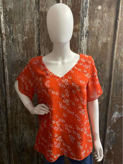 cabi Size Medium Orange floral tops