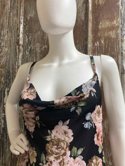 Torrid Size 1X Tan with flowers tops