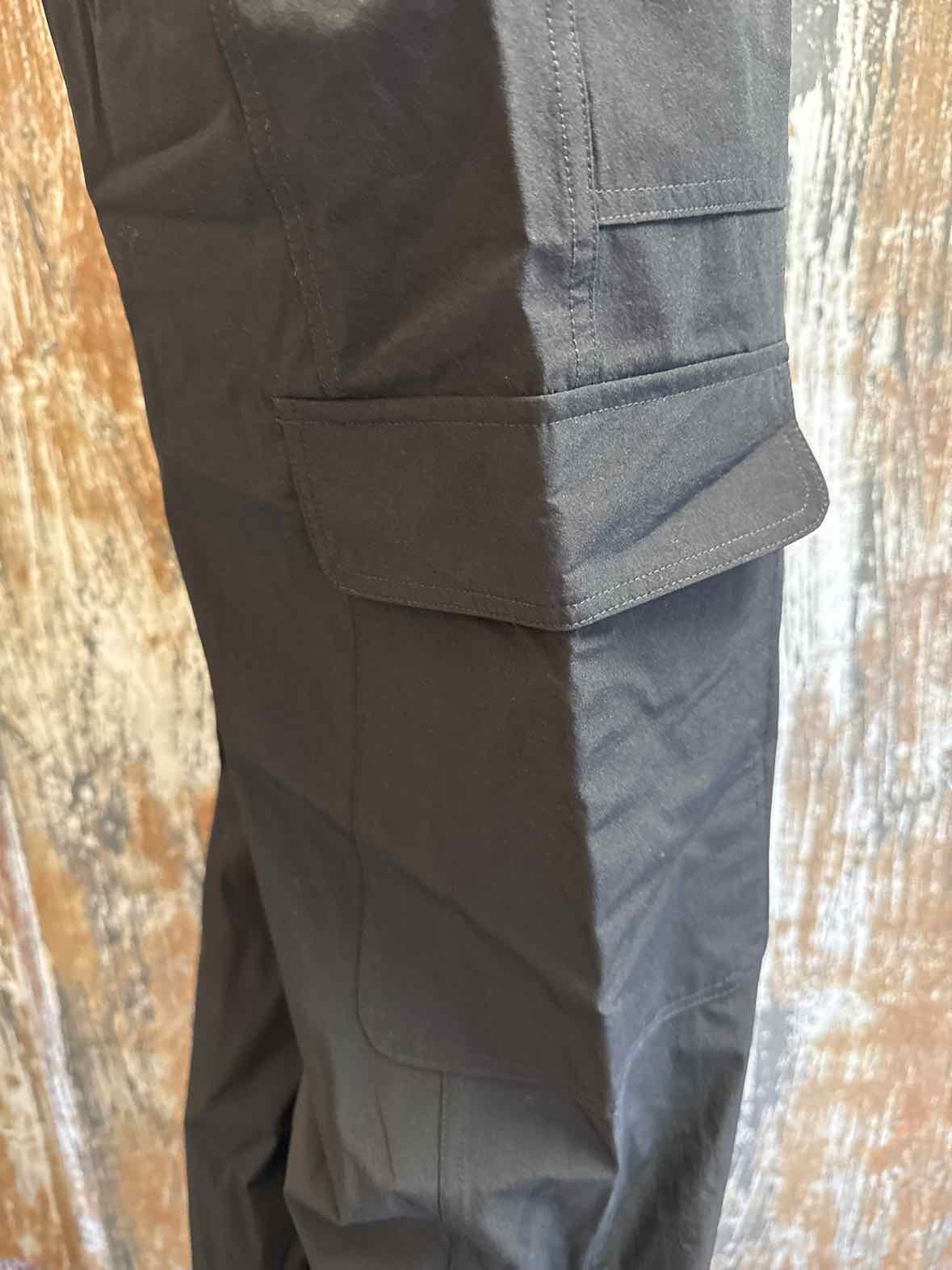 avalanche Size Small (4/6) Black Activewear