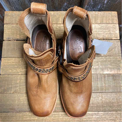 Freebird 6 Brown Boots