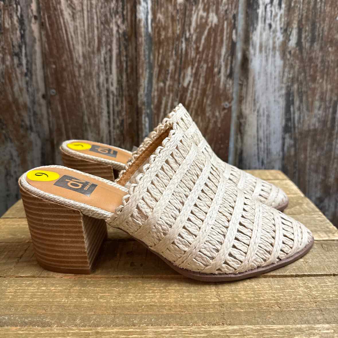 Dolce Vita 9 Cream Shoes