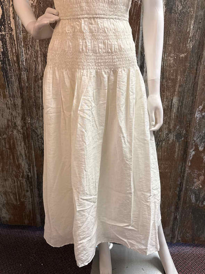 Moon River Size Medium Cream Dress