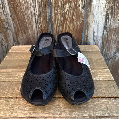 White Mountain 8 Black Shoes