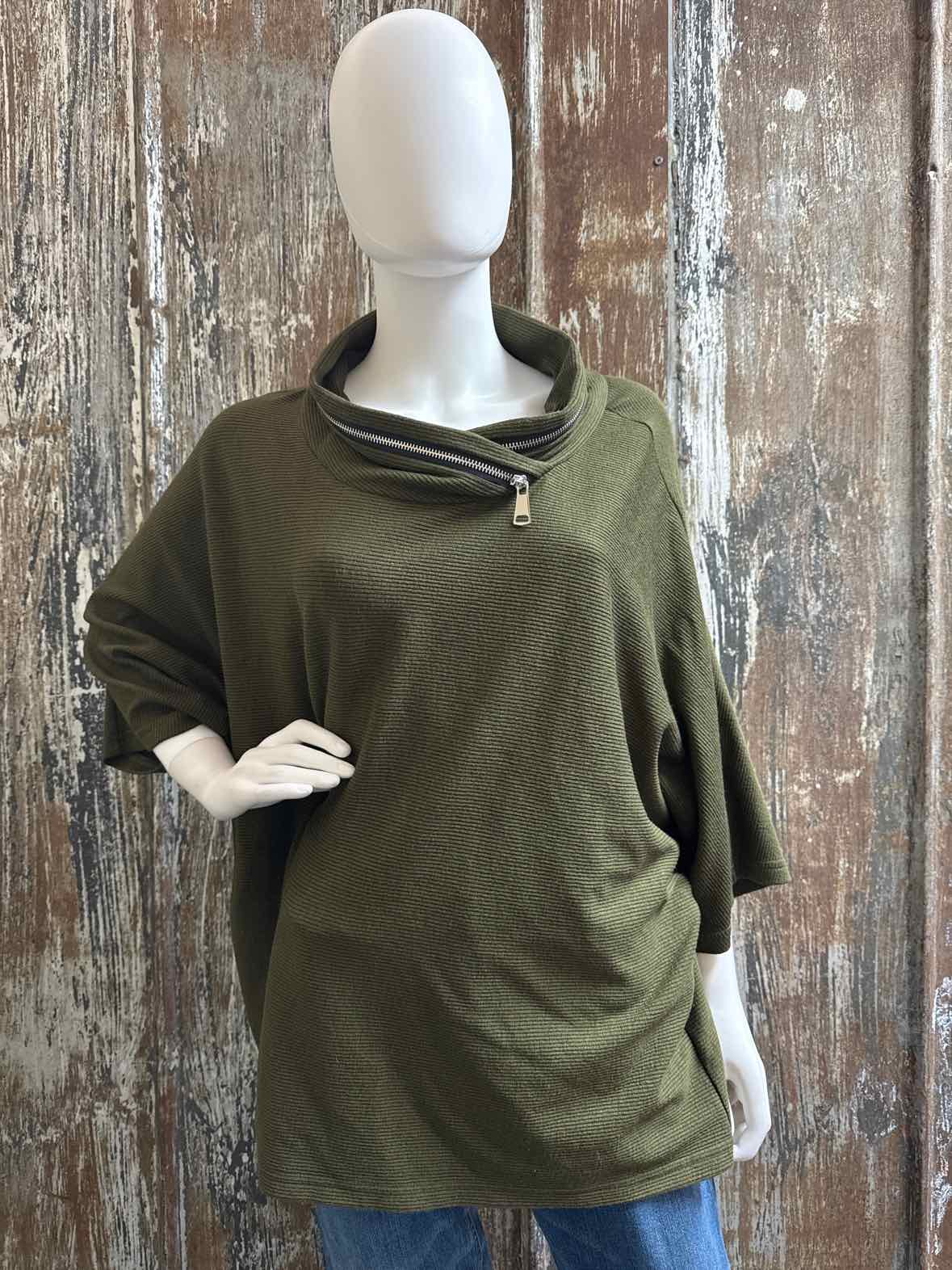 Joseph Ribkoff Size 10 (Medium) Green tops