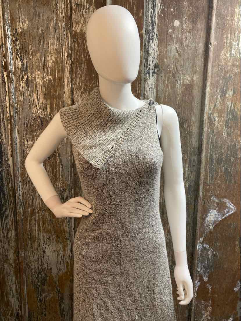 greylin Size small Gray Sweater Dress