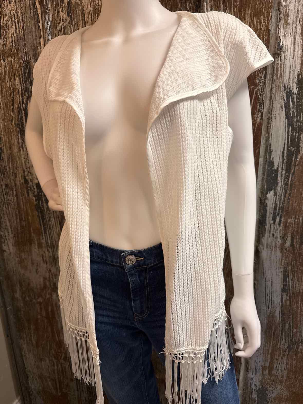Damee, Inc Size Small/Medium White tops