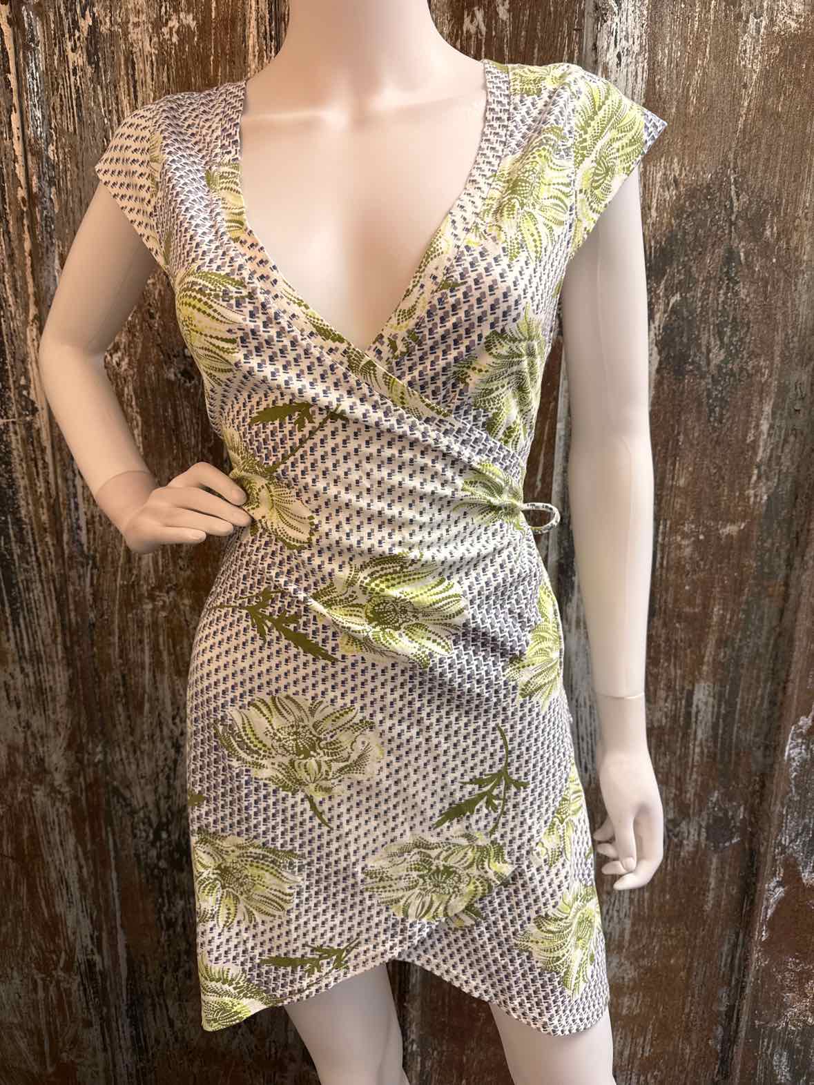 Daily Practice Size Medium Blue & Green Dress