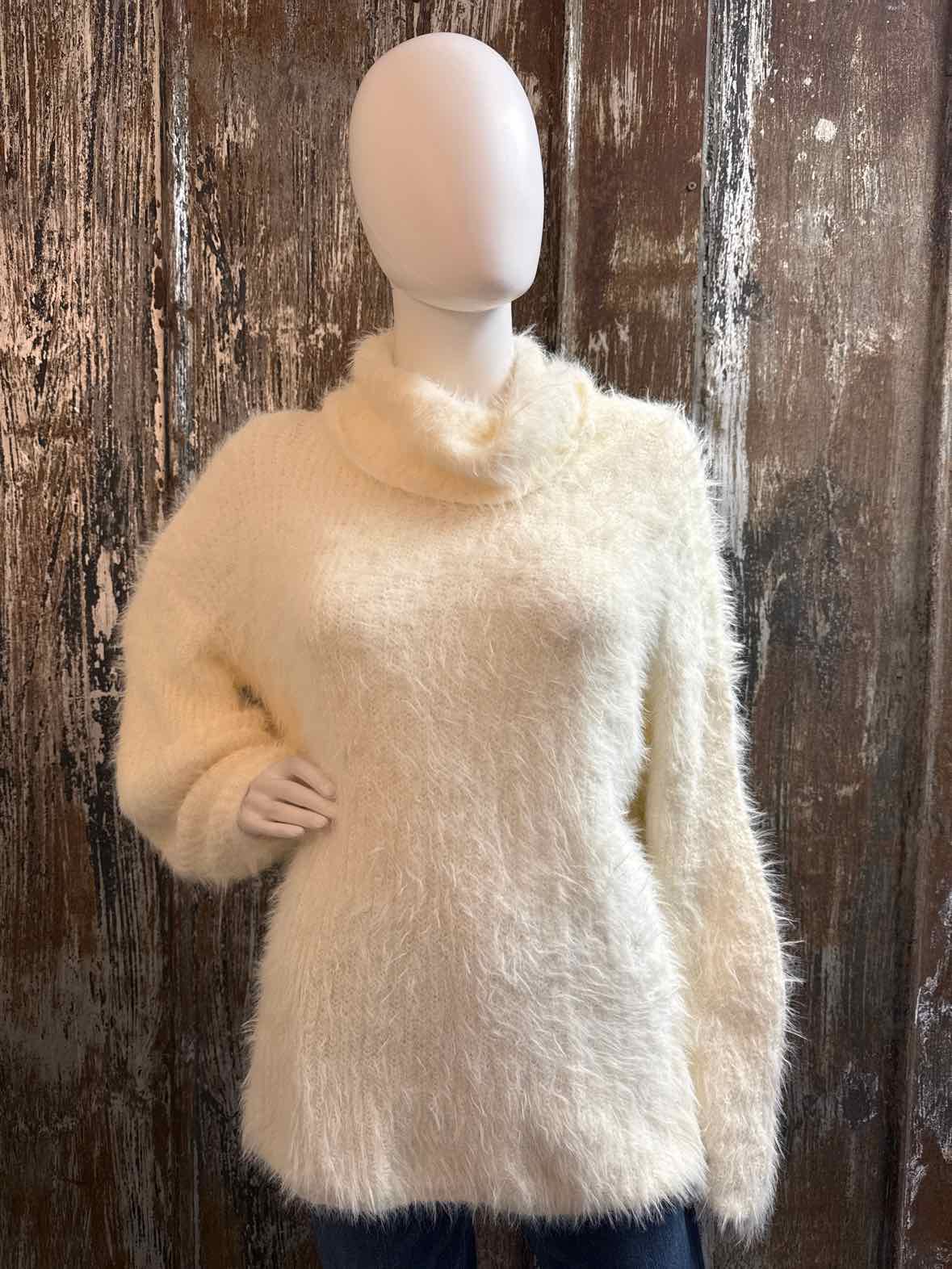 Express Size Medium Cream Sweater