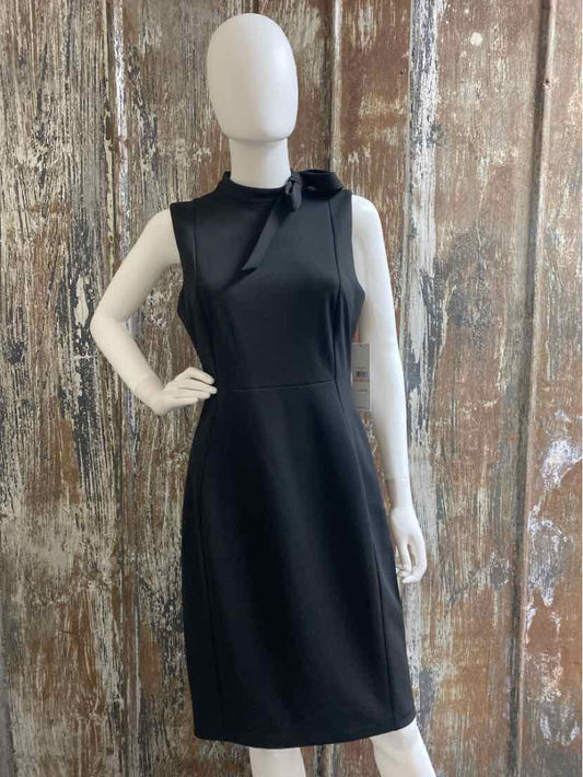 Calvin Klein Size 10 (Medium) Black Dress