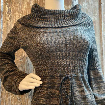 Calvin Klein Size extra small Black & Brown Sweater