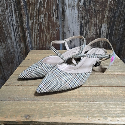 Life Stride 7 Brown Plaid Shoes