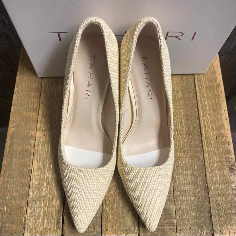 Tahari 8.5 Ivory Shoes