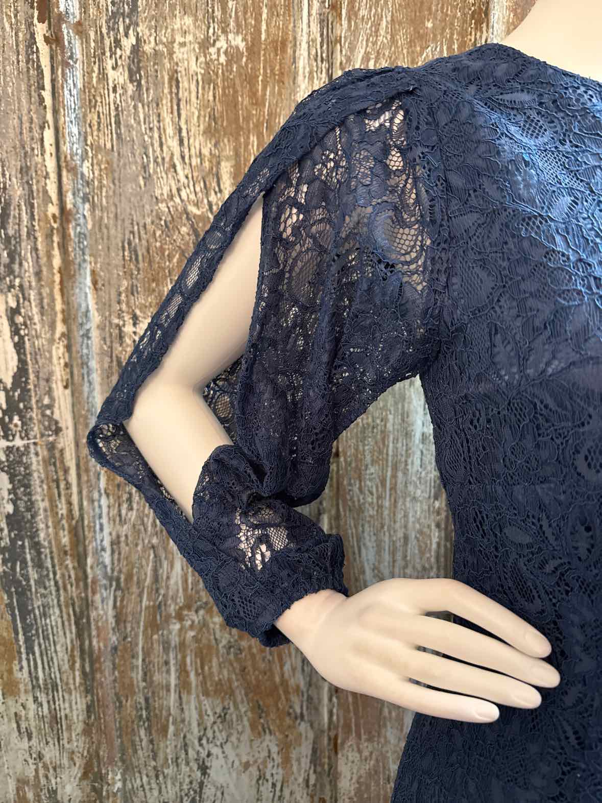 Laundry by Shelli Segal Size 8 (Medium) Navy Dress