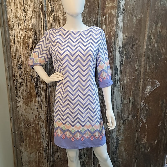 Everly Size Large Blue Print Dress