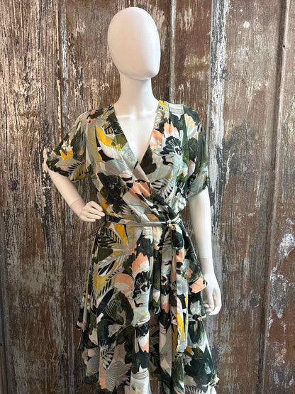Tahari Size 12 (Large) Green Print Dress