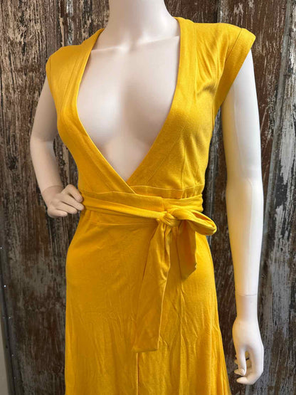 Diane Von Furstenberg Size 4 (Small) Yellow Dress