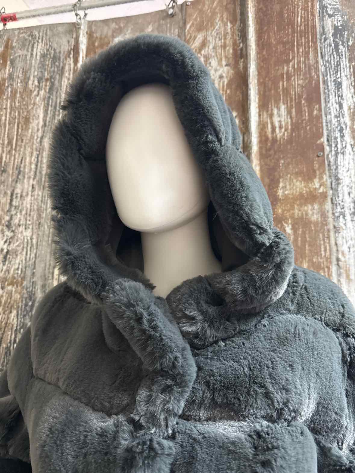 BCBG Maxazria Size Large Gray Coat