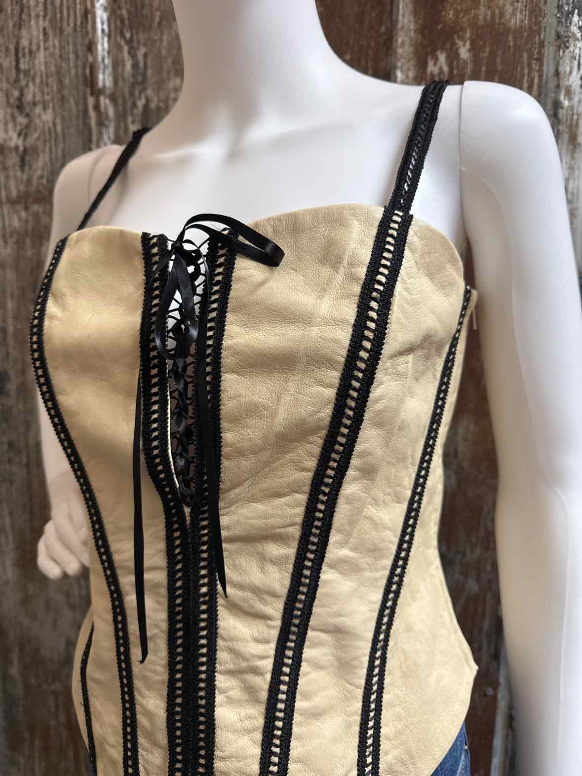 Danier Size 8 (Medium) Cream Corset