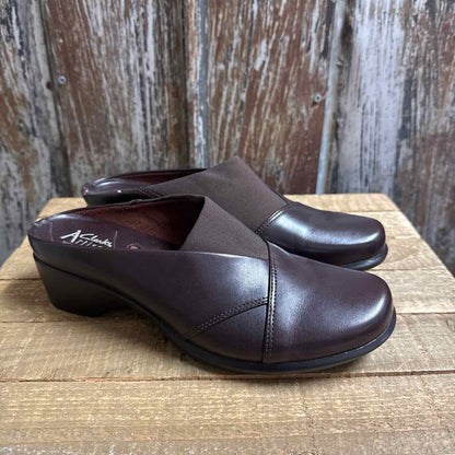 Clark's 6.5 Brown Shoes