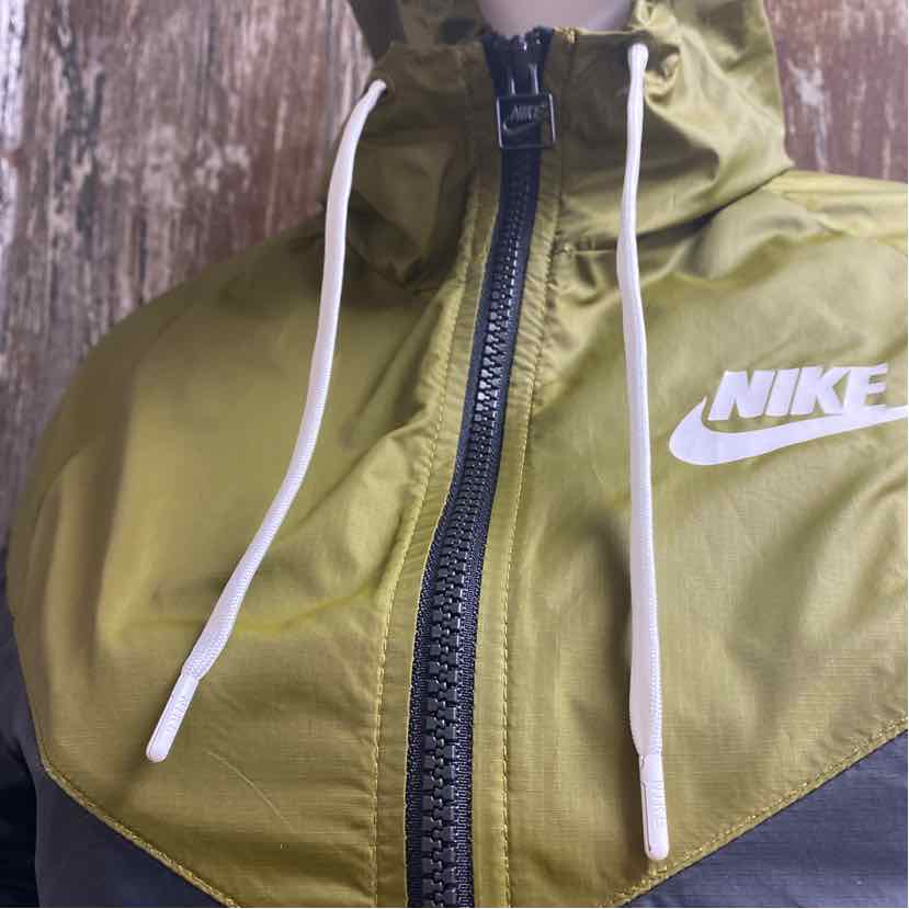 Nike Size small green/black Jacket