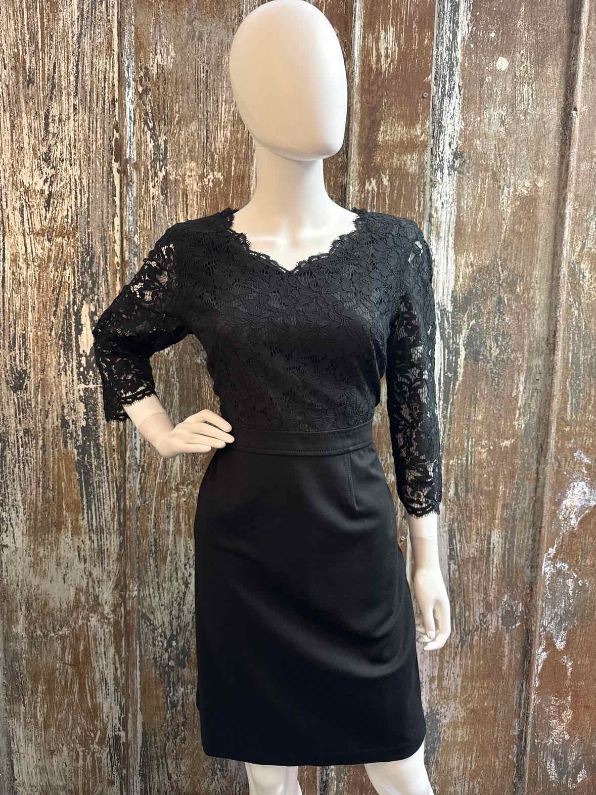 Talbots Size 8 Petite (Medium) Black Dress