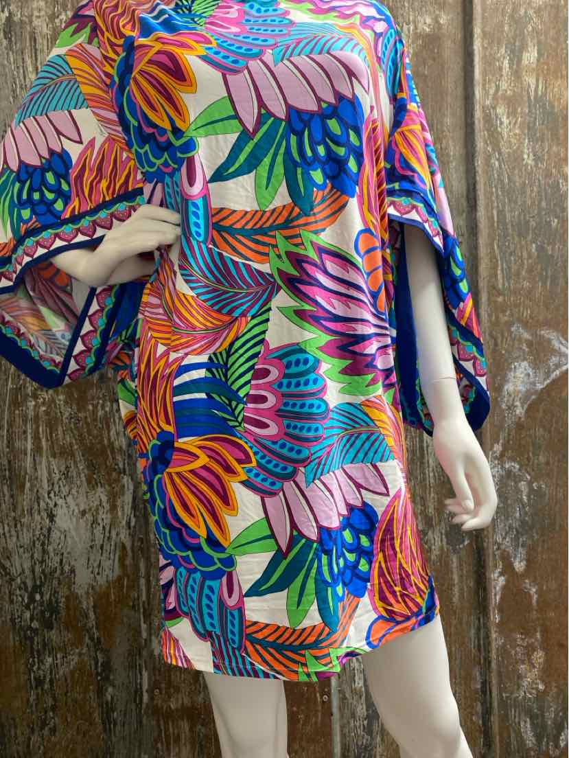 Trina Turk Size 1X Pink/Blue Print Coverup